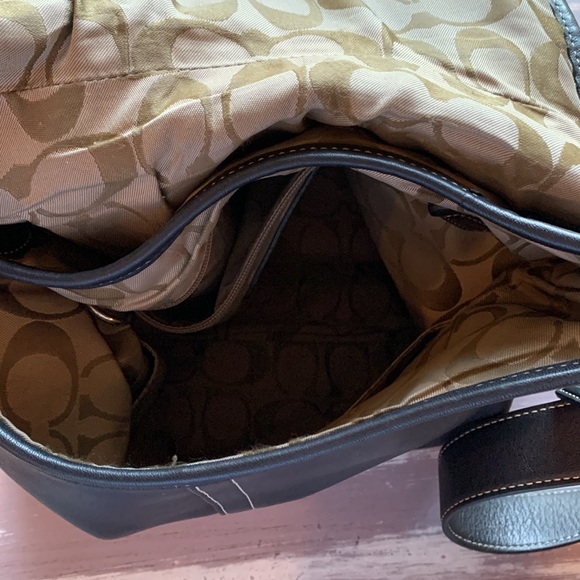 Beautiful Coach Crossbody Shoulder Bag ❤️ rich buttery smooth leather - Picture 4 of 6